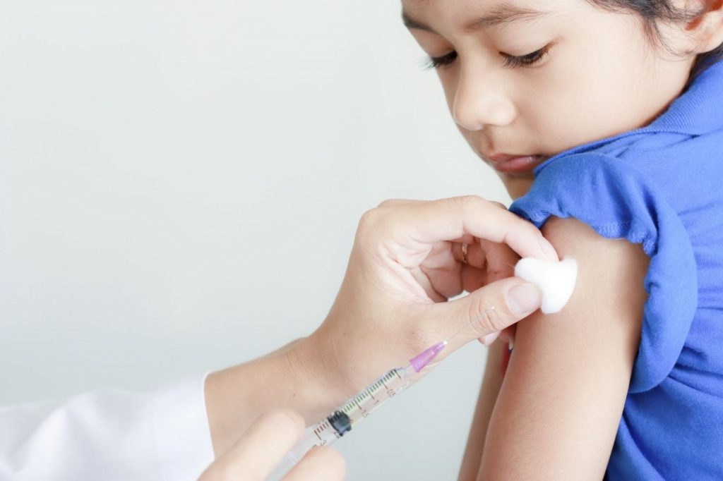 Прививки в возрасте 7-9 месяцев: Защита от болезней для вашего ребенка