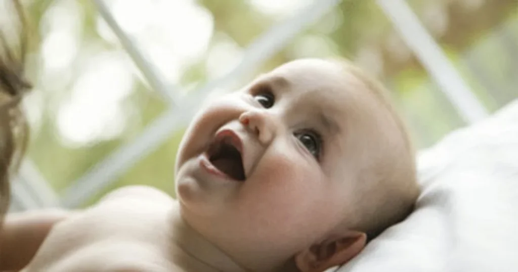 Режим ребёнка 4-6 месяцев: основные моменты и рекомендации